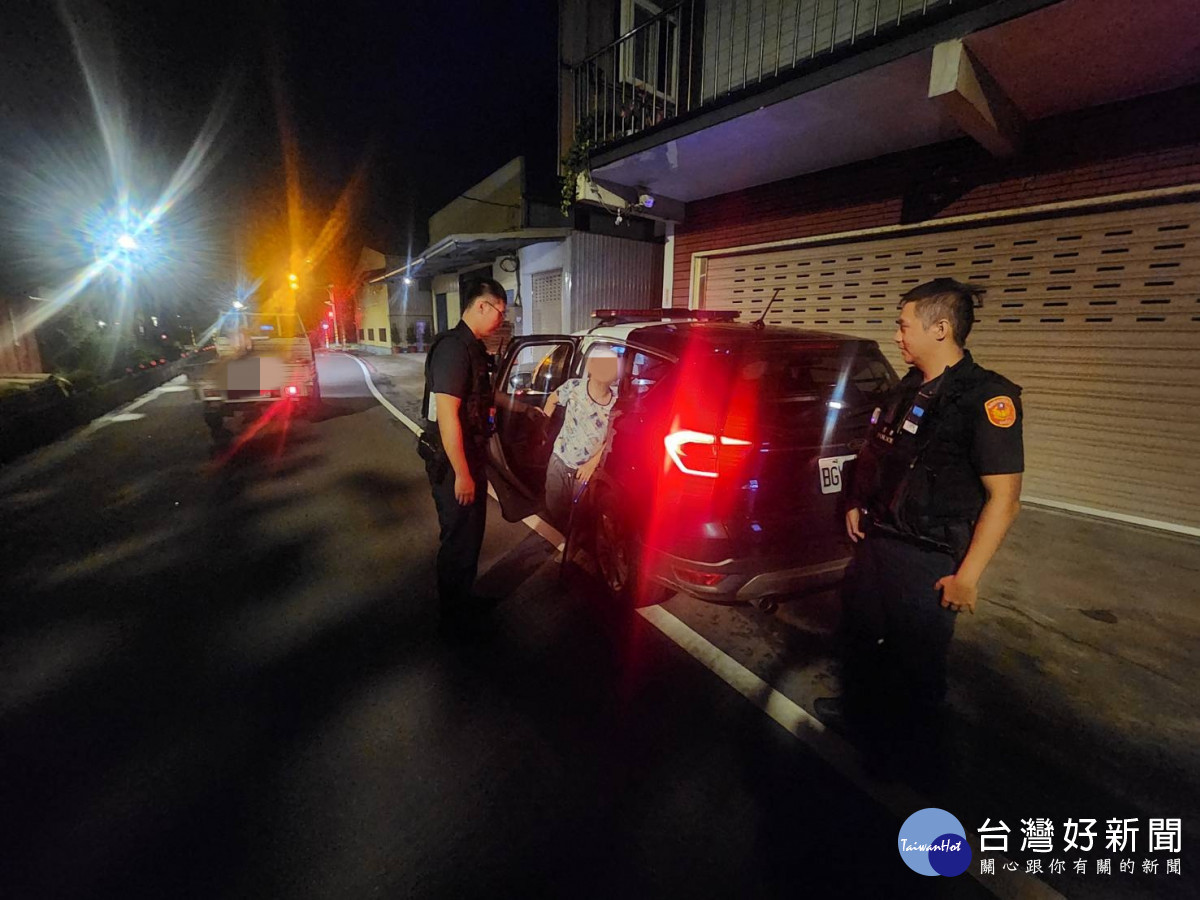 失智帕金森症老翁深夜迷途,警方鷹眼辨識系統助返家。
