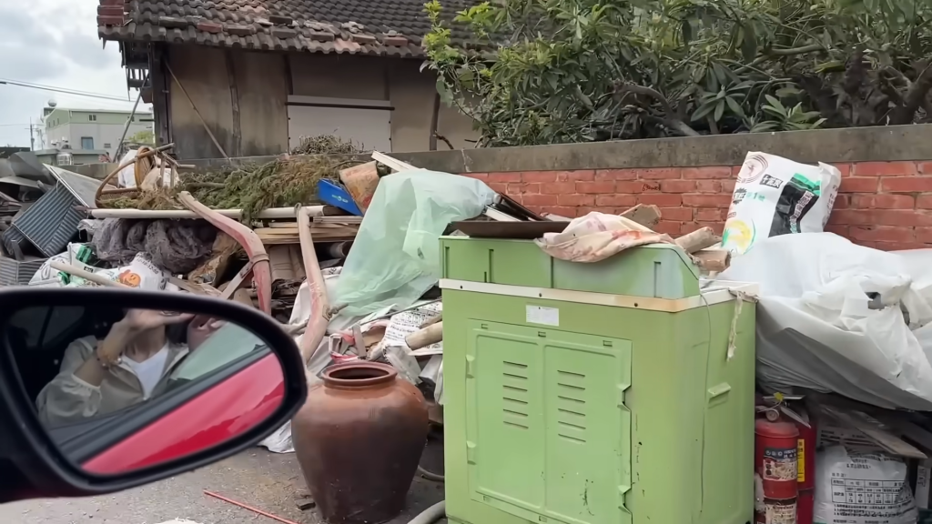 ytr返鄉拍片揭慘況!遭黃偉哲點名「非事實」 親上火線:可以別死辯嗎?