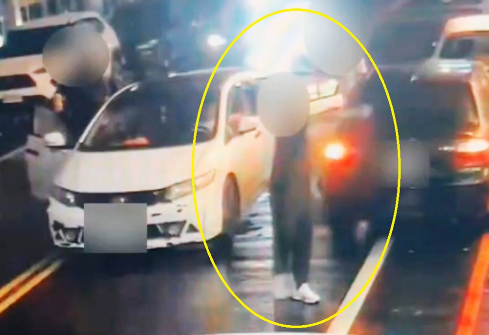 債務糾紛找嘸人 莽男持空氣槍掃射KTV洩憤 227 248250728a01