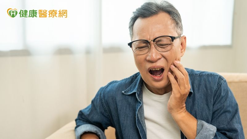 52歲男為投票忍牙痛引蜂窩性組織炎　家人急送醫保住一命