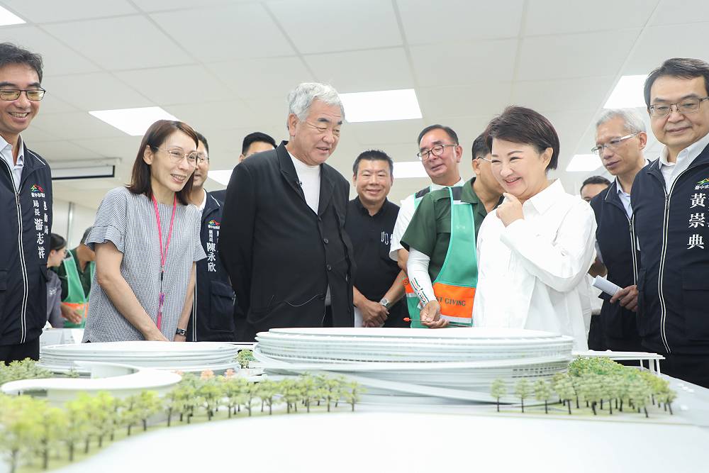 親赴台中巨蛋工程 隈研吾:打造市民文化活動核心地標 206 親赴台中巨蛋工程 隈研吾:打造市民文化活動核心地標 205