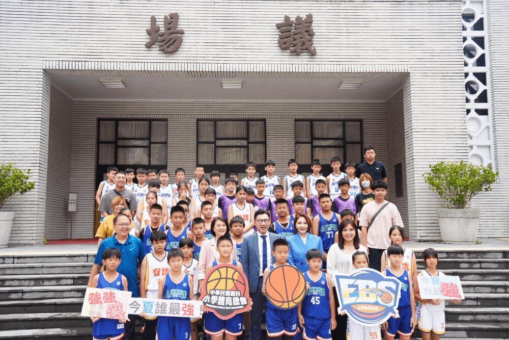 3000童拚264場比賽 江啟臣宣布最大國小籃球夏季聯賽台中開打 212 照片來源:江啟臣國會辦公室