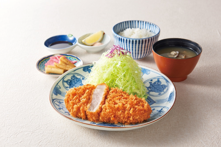 怎麼還不開來台灣！銅板價品嘗日本必吃5家連鎖定食屋