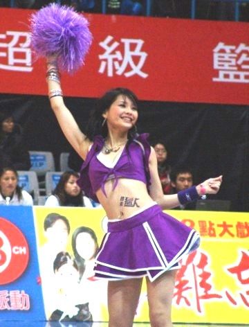 從緯來《獵人》啦啦隊出道開始，隨後加入女團米兒絲，Yuri始終保留著屬於自己的安靜與開朗。(影像由Yuri提供)。