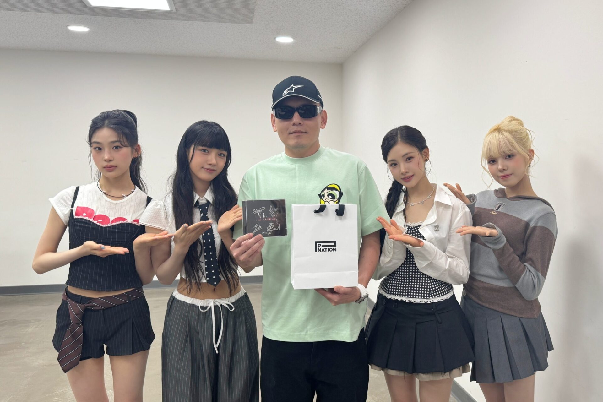 台中首辦「K-Pop Masterz2025」演唱會 鄭照新親送台中四寶 春風送上百年肉圓