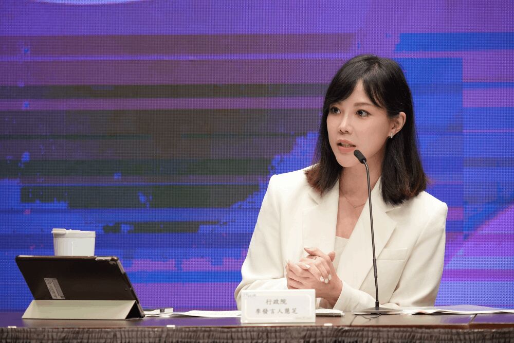 張啓楷指救災不出動國軍 行政院狠打臉還揭露勘災提早離席 210 照片來源:行政院
