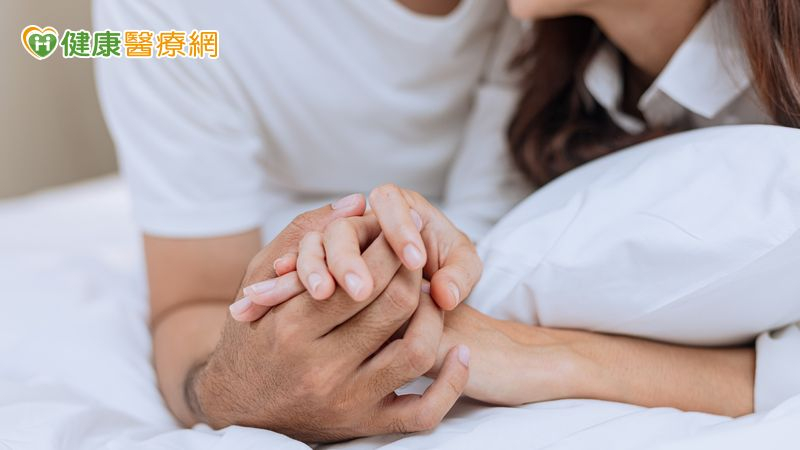 高血糖影響「性福」？醫示警：陰道乾澀、勃起困難也是糖尿病警訊！