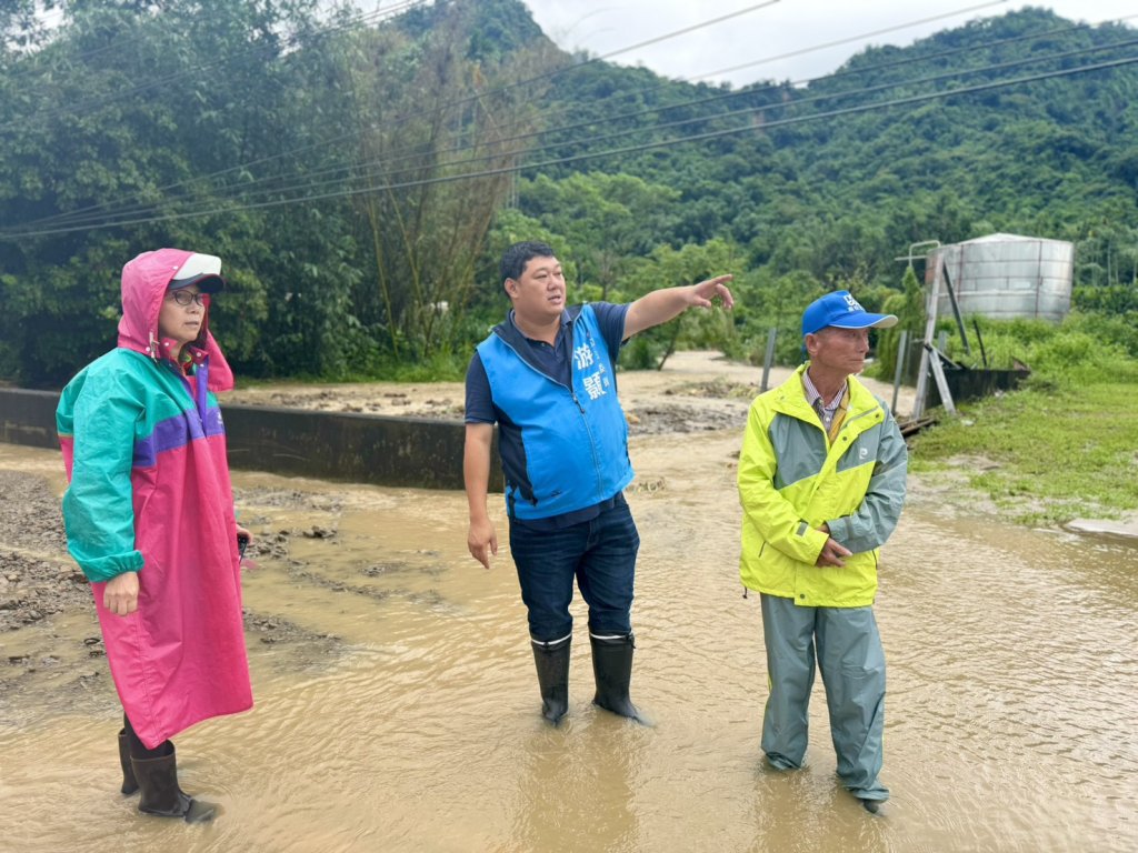 竹山暴雨釀災!集集外環道中斷 游顥立委率隊勘災盼中央地方加速搶修