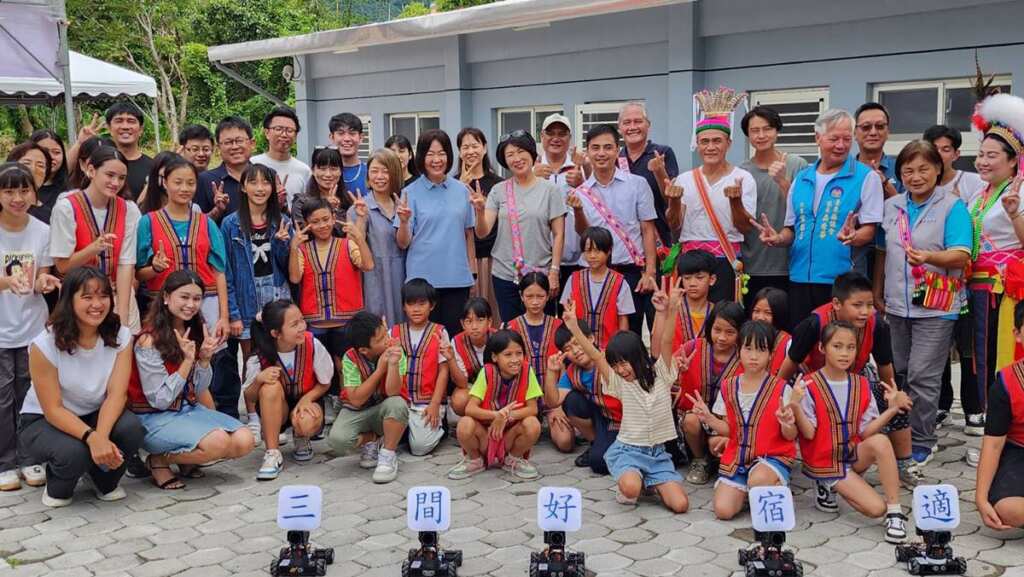 ▲長濱鄉三間國小教職員宿舍落成啟用。