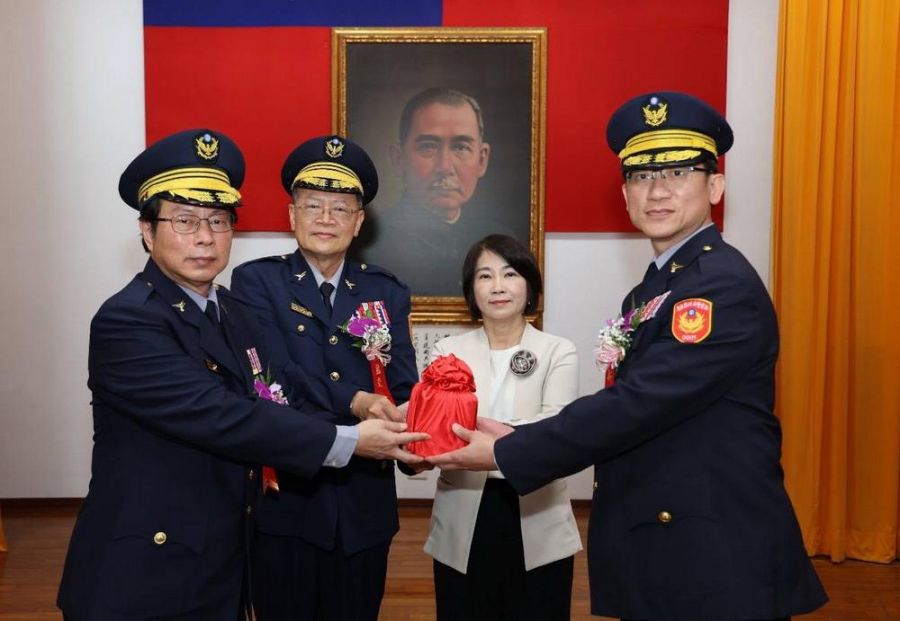 屏東縣府警察局 卸新任局長交接典禮