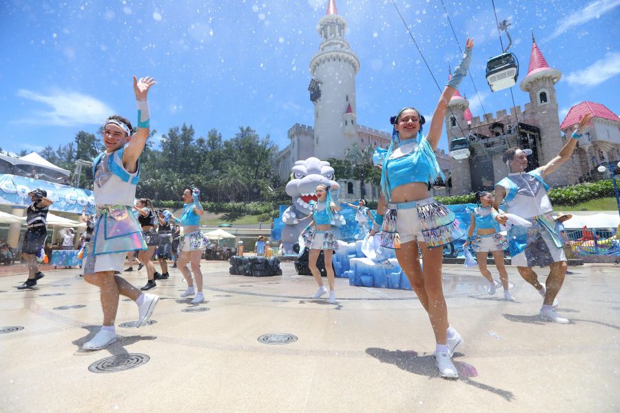 遠雄海洋公園推出暑期限定「大手牽小手」 12歲以下免費玩整天