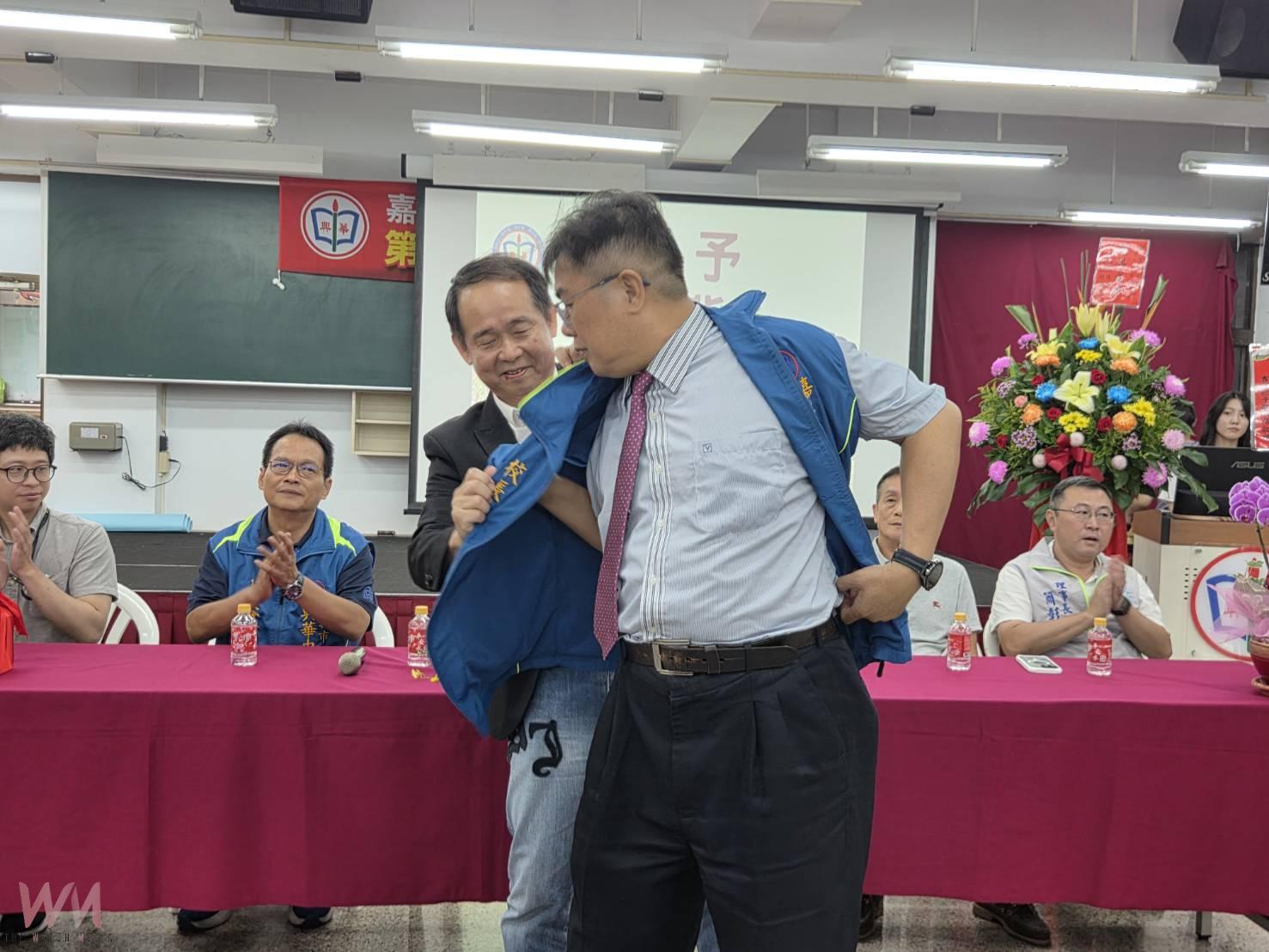 張家碩接任興華中學校長　聚焦AI素養與品格教育 - https://www.watchmedia01.com