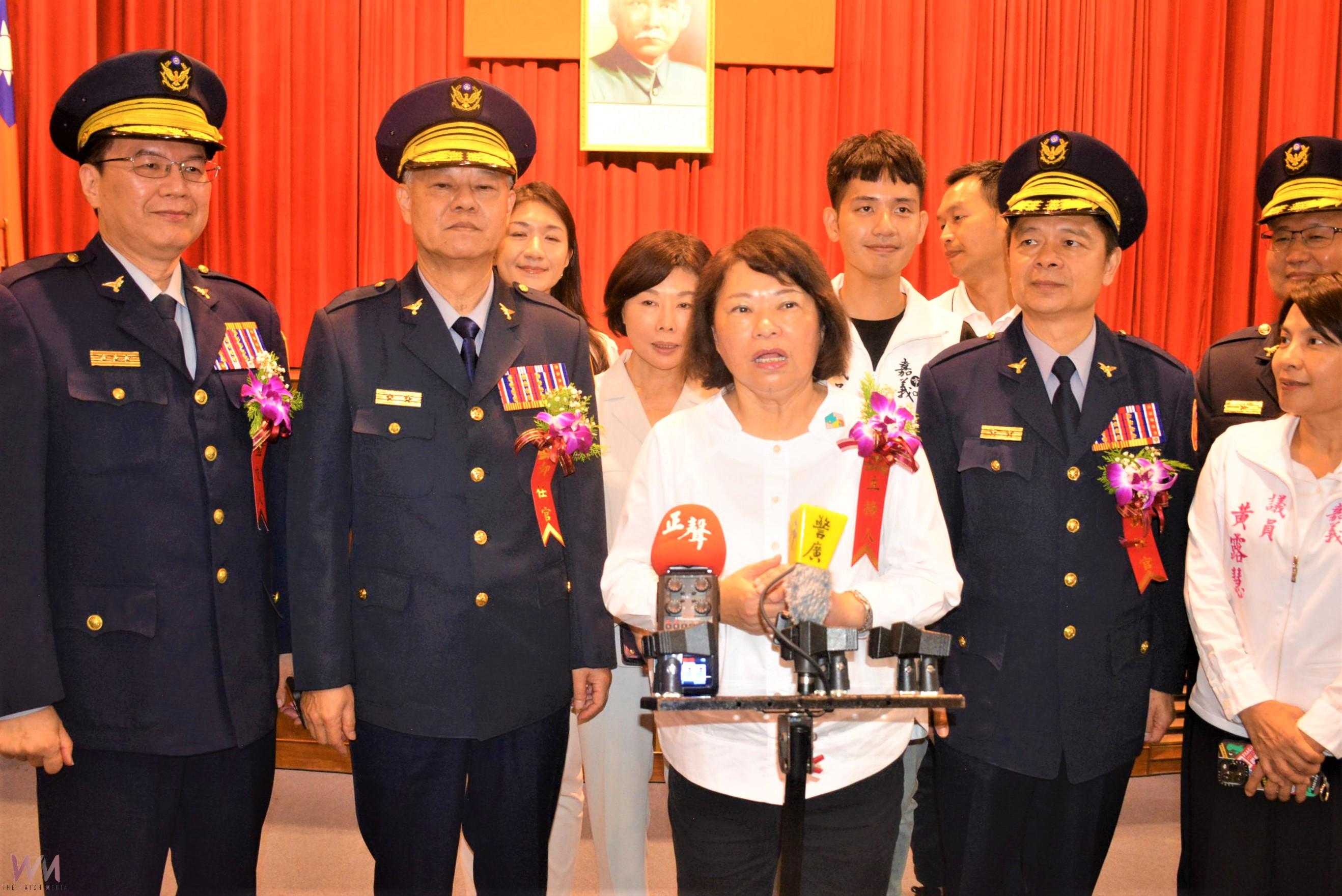 嘉市警局卸、新任局長交接 期勉帶領團隊、守護嘉園 - https://www.watchmedia01.com
