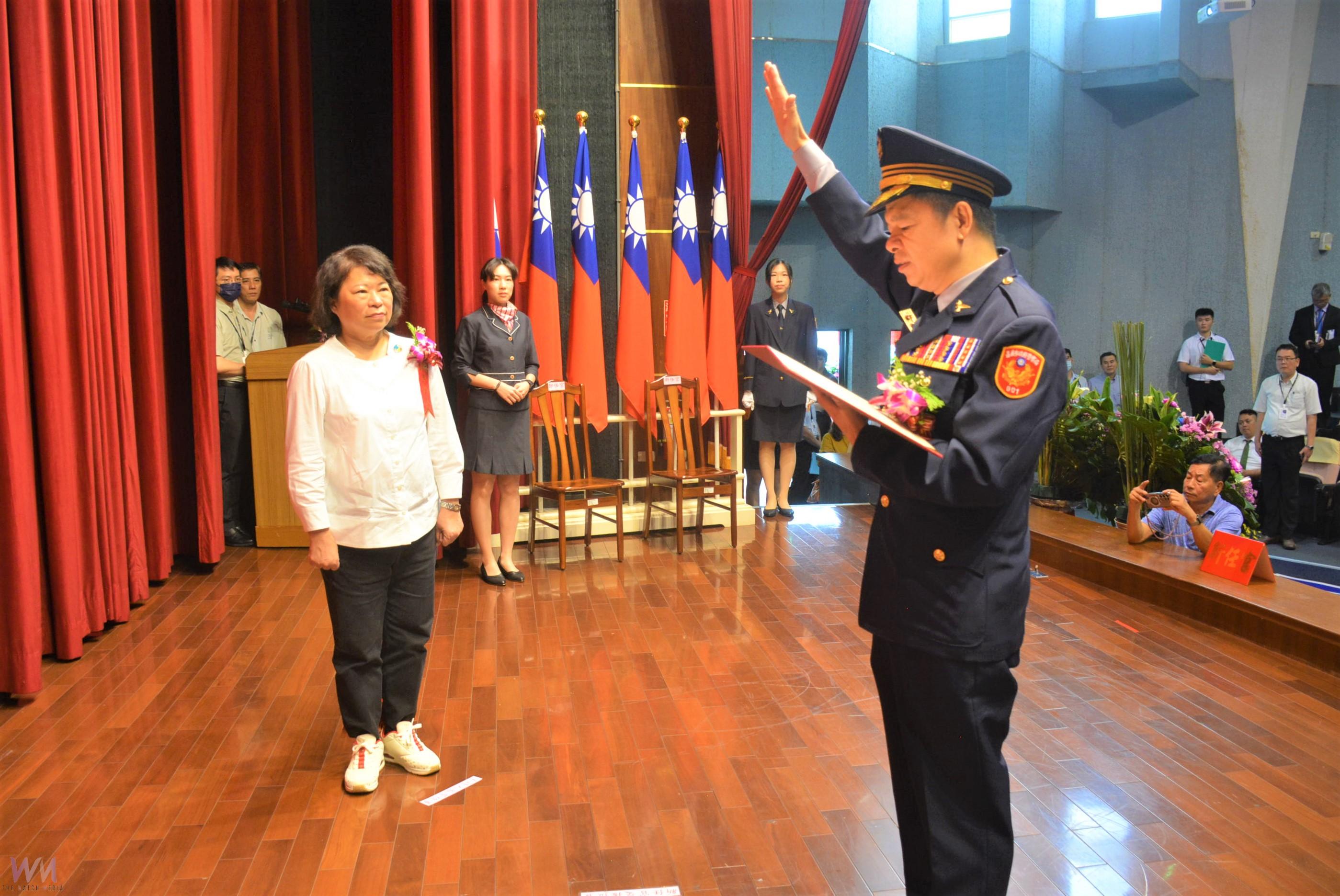 嘉市警局卸、新任局長交接 期勉帶領團隊、守護嘉園 - https://www.watchmedia01.com