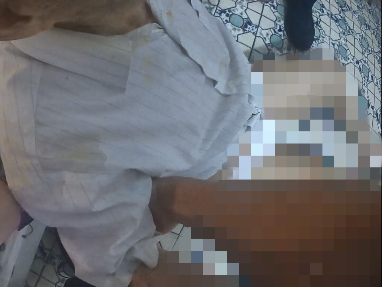 老翁凌晨跌落床無人可助 中壢警合力扛起化解困境 S 16597020