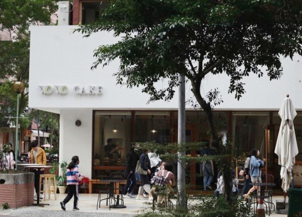 ▲從攤車起家，經歷工作室到現在擁有實體店鋪，始終保持初心只為提供最高品質美味甜點給顧客。(圖/小黃窩窩提供)