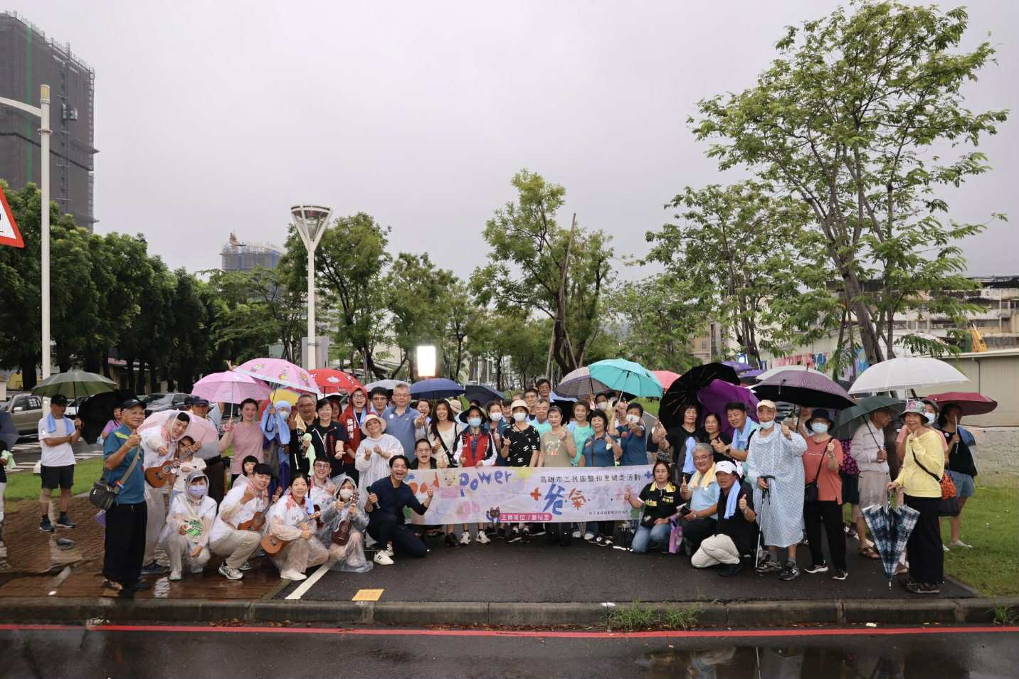 「爸氣登場」健走活動在豐裕里溫馨登場!風雨無阻 社區攜手走出父親節回憶 - https://www.watchmedia01.com