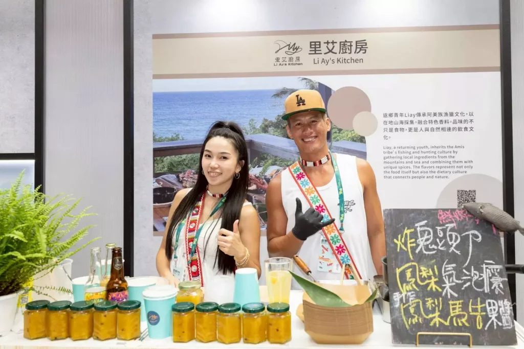 里艾廚房現場販售炸鬼頭刀。