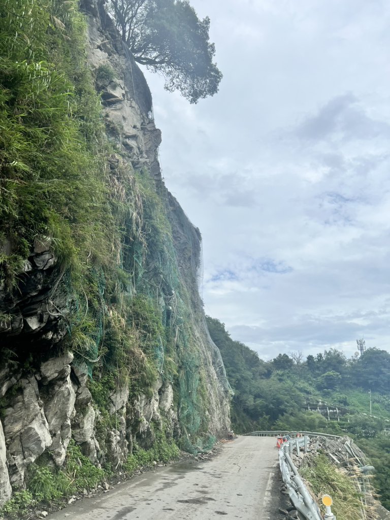 台8線死亡意外！　交管工人頭部遭落石砸中當場死亡