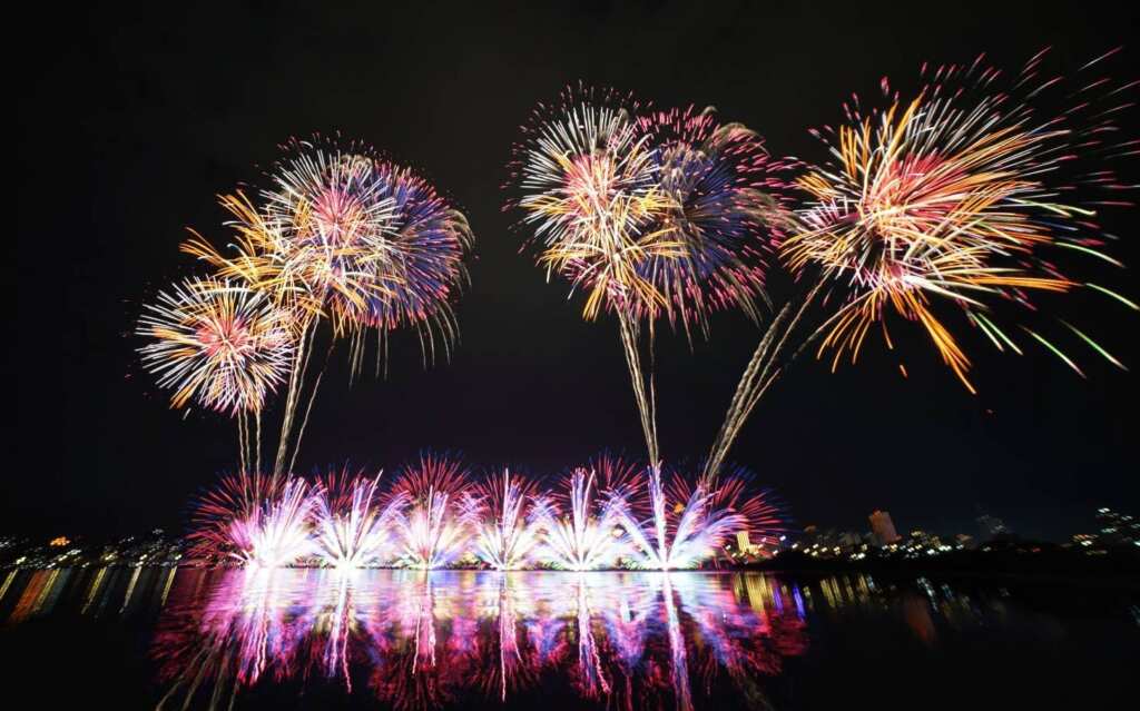 ▲2025大稻埕夏日節8月推出4場煙火秀。