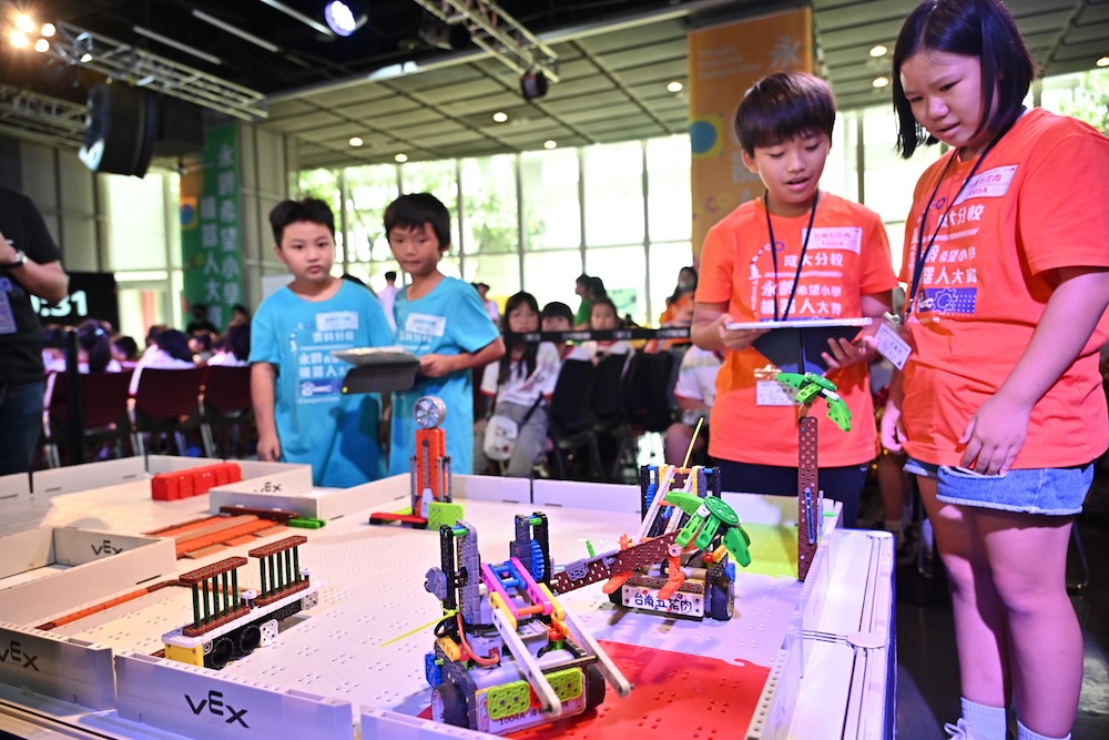 點燃潛力翻轉未來 第一屆永齡希望小學機器人大賽正式啟動 222 cnews124250804a16