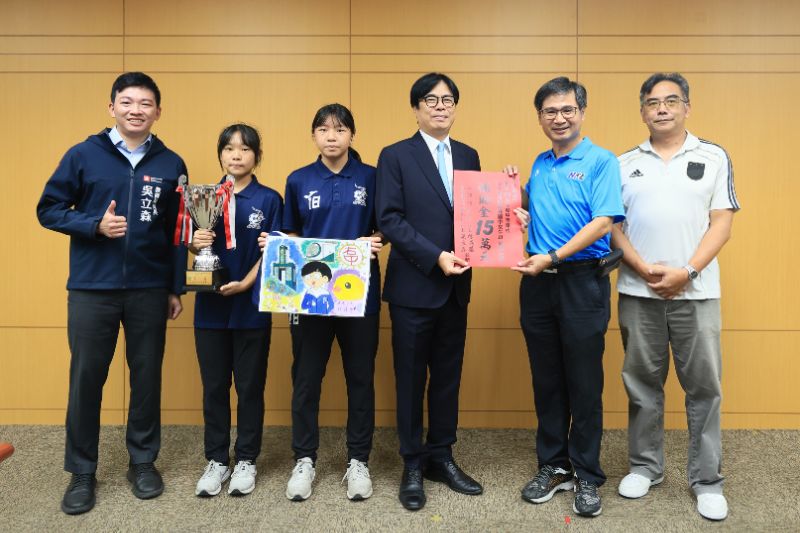 漾新聞｜右昌奪冠瑞祥奪銅！女足逆風高飛 陳其邁頒獎表揚