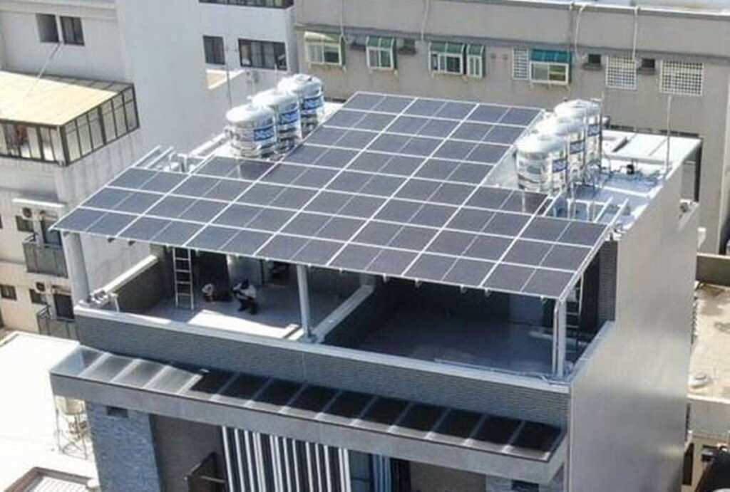 ▲新竹縣家戶設置光電補助已開放受理!單幢建物獎勵最高30萬元。