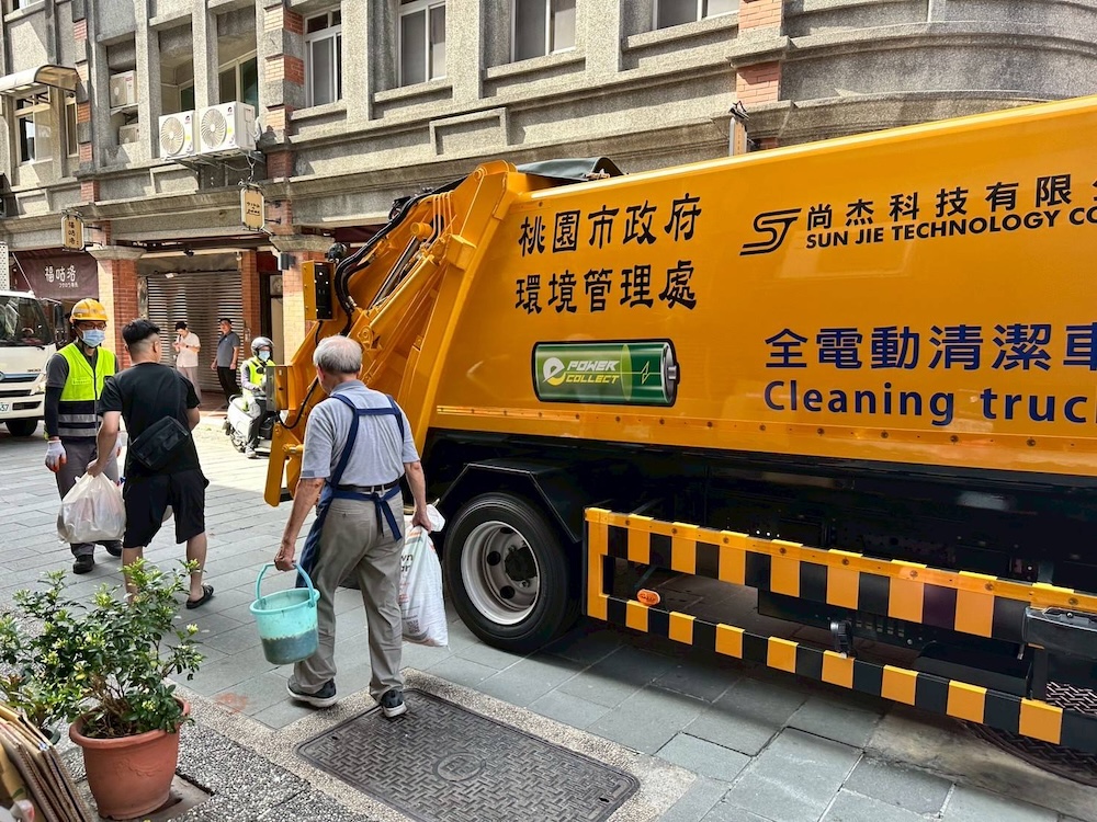 營業車達50輛即納入碳盤查 桃園物流低碳行動上路 226 cnews124250805a11