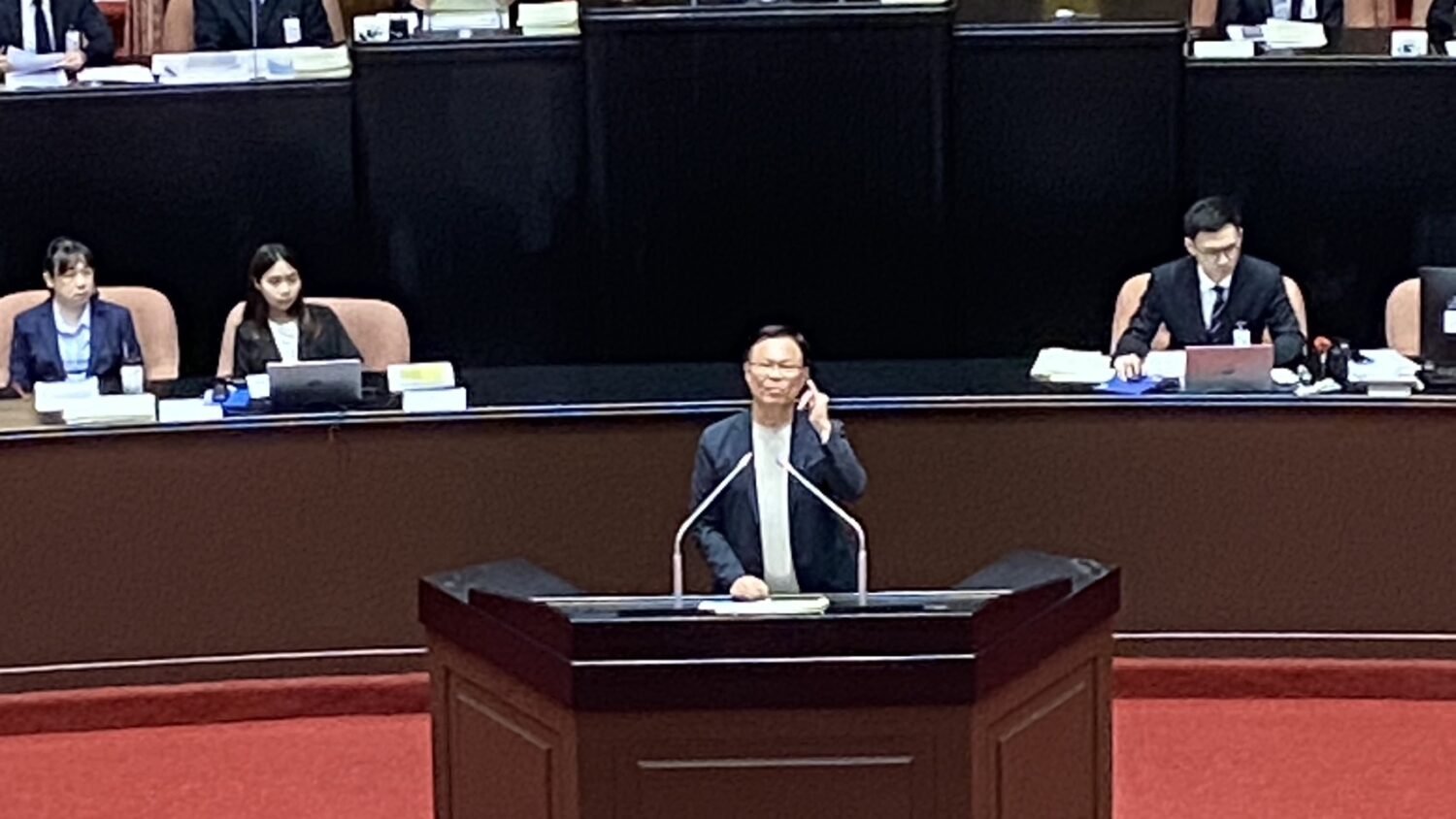 張啓楷表示,三讀通過《農業保險法》修正案是民眾黨持續為農民爭取權益的重要成果,讓農民只需負擔四分之一的保費,即可享有完整保險保障。(圖/張啓楷國會辦公室)