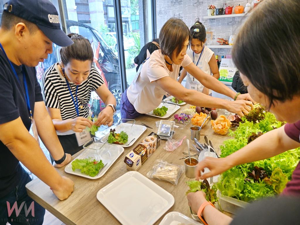 傳統市場的漢堡革命 員來市在這團隊把第一市場食材組合成美食 - https://www.watchmedia01.com