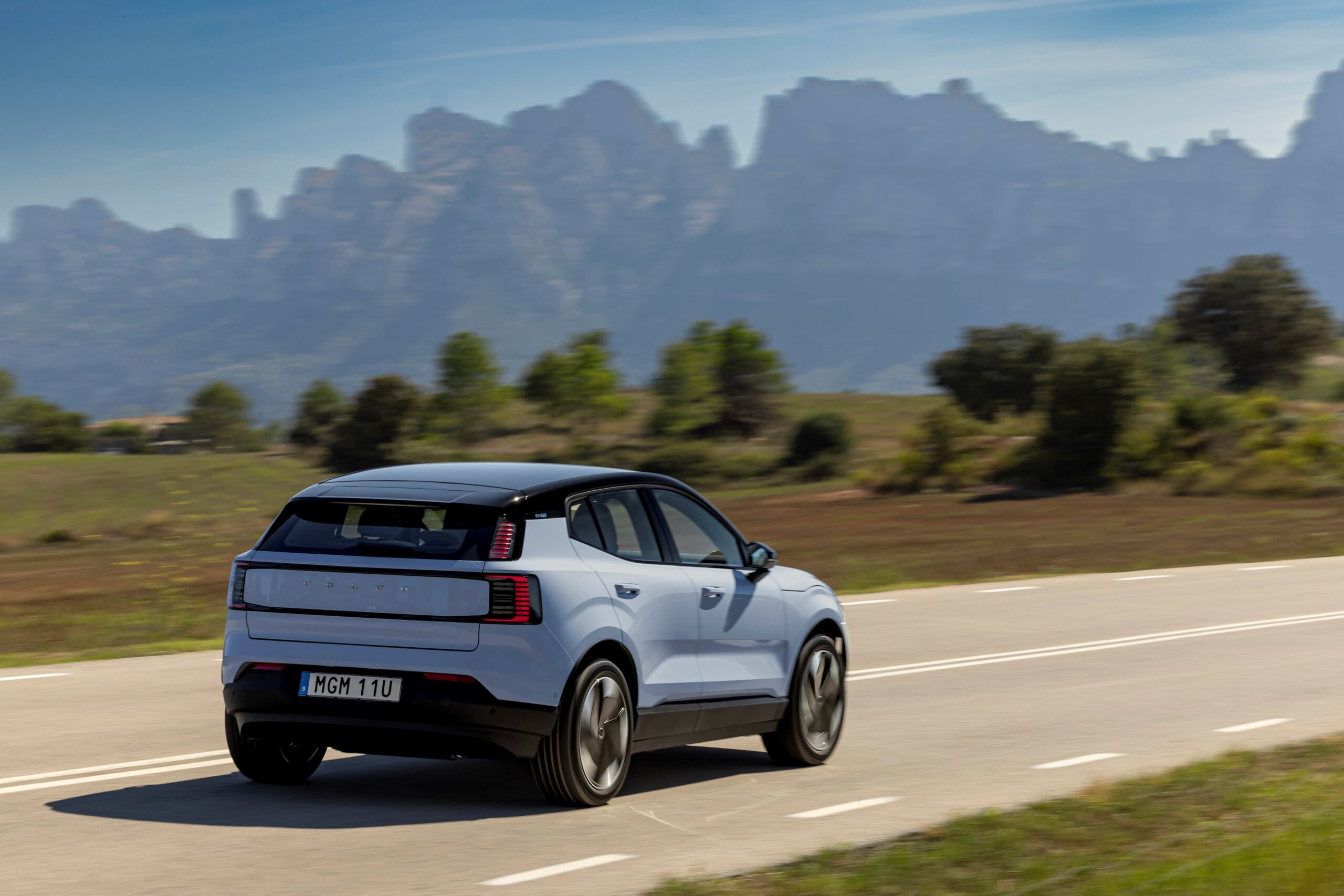 Volvo EX30 單馬達登場　139.9 萬擁有豪華純電CUV