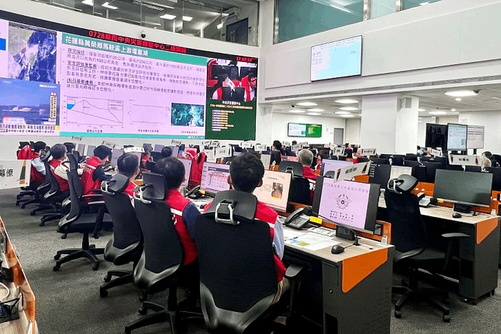 豪雨後疫情快速升溫 中央應變中心示警登革熱與屈公病風險 242 照片來源:經濟部水利署網站