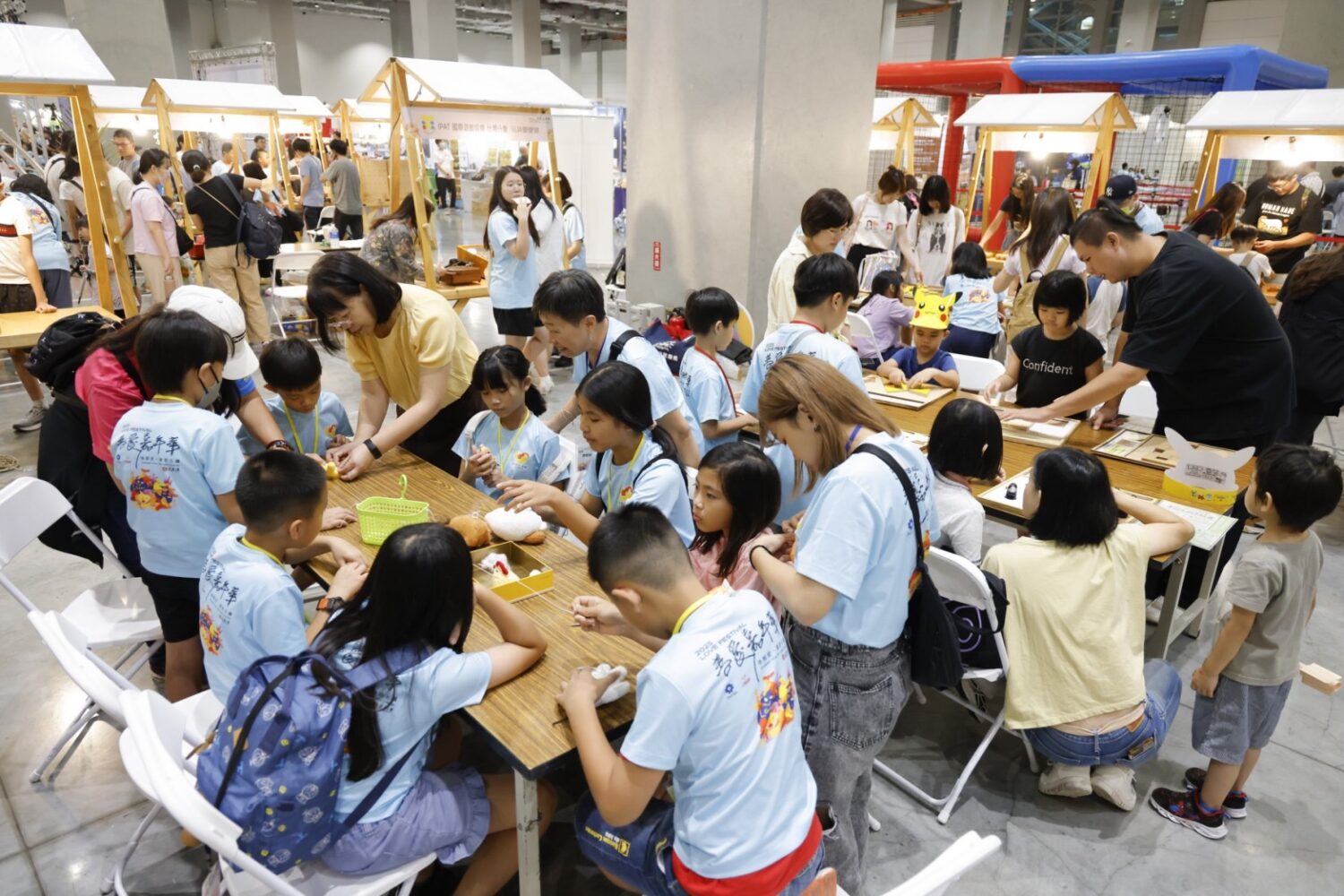 活動提供偏鄉學童與城市學童共學共玩。(圖/小樹傳愛協會提供)