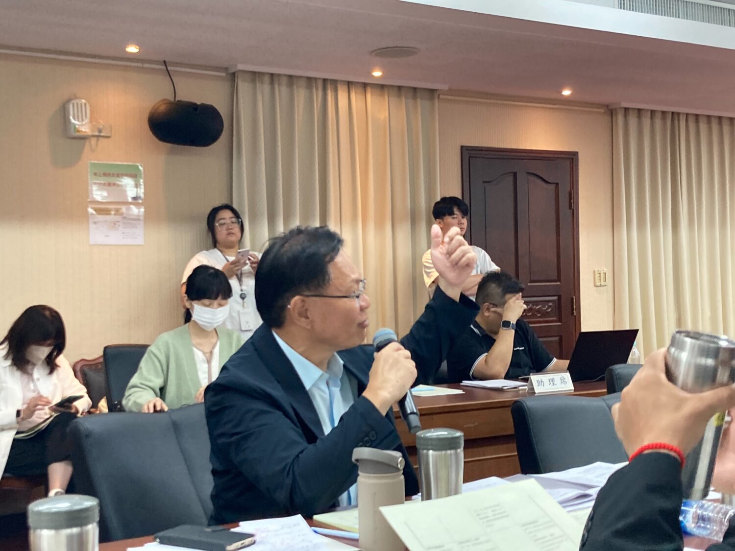 張啓楷表示,呼籲政府應先推動議價法,給予彈性法源,讓制度更有彈性、各方更好協商。(圖/張啓楷國會辦公室)