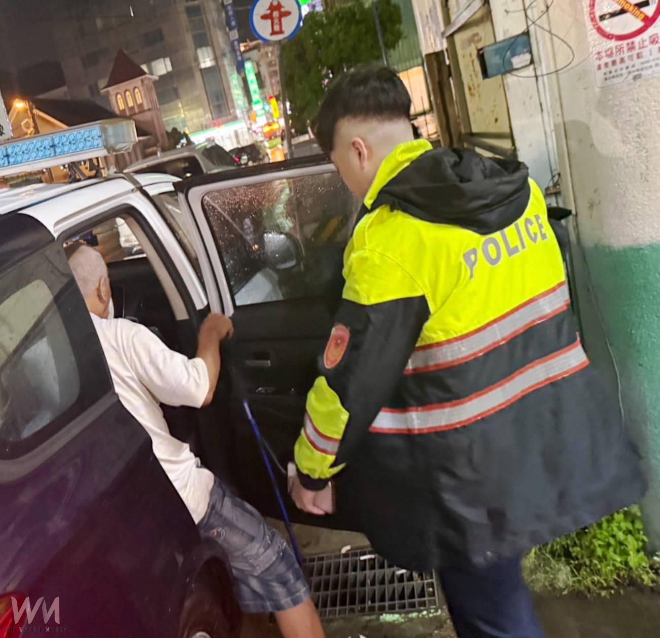 即時援助化焦急　北港警助失蹤老翁返家