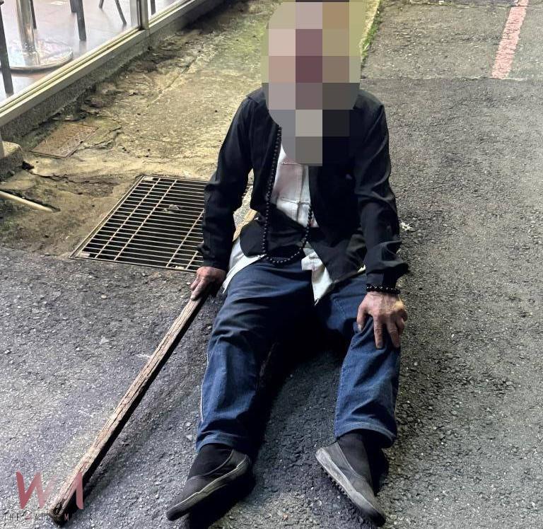 老翁夜行迷途尋女　斗六警暖心助返家團圓