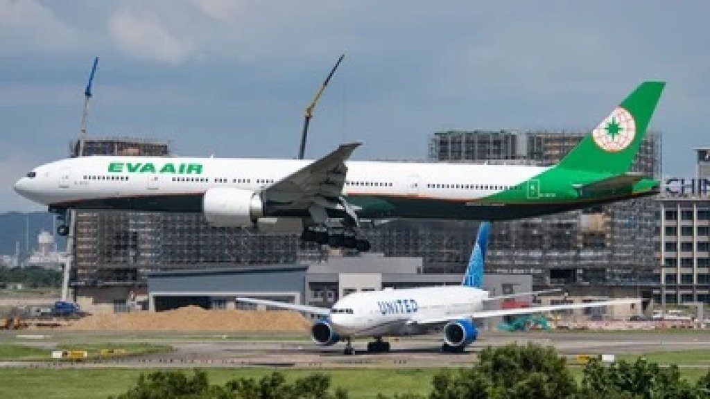 驚!長榮飛馬尼拉班機艙壓異常 空中洩油掛7700緊急返航