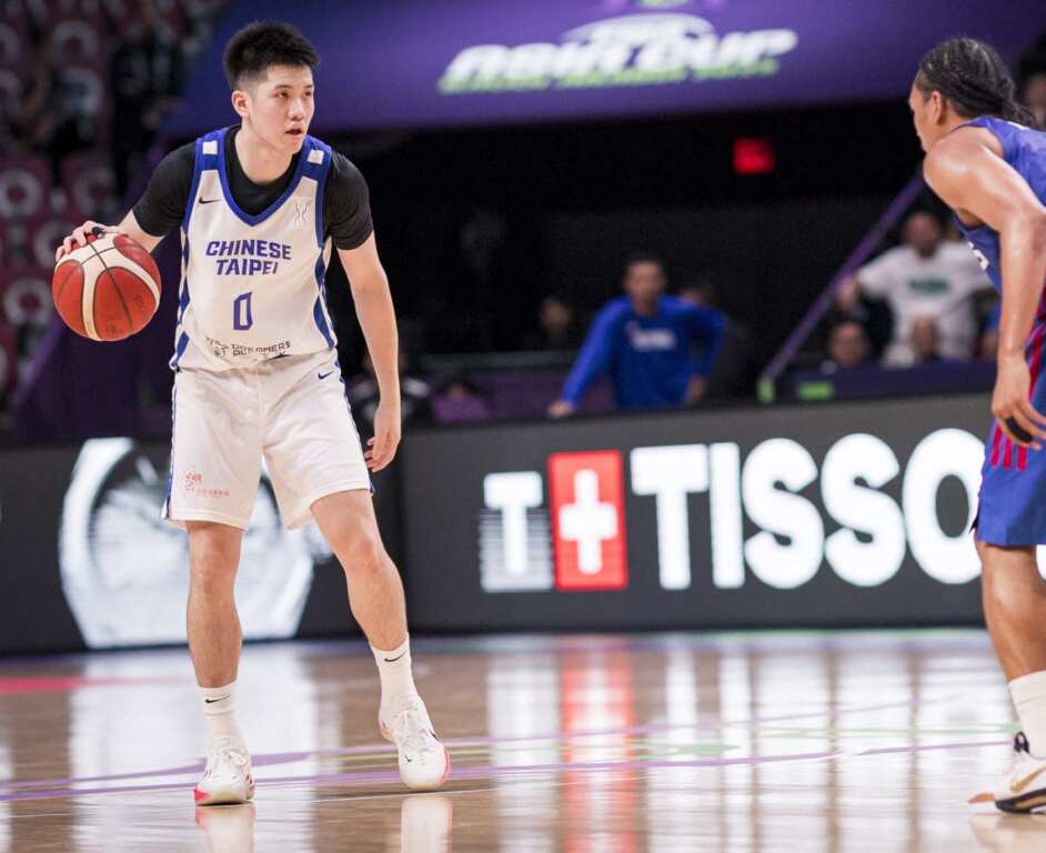 194公分的林庭謙,是中華隊有史以來最高控球後衛。 (FIBA提供)