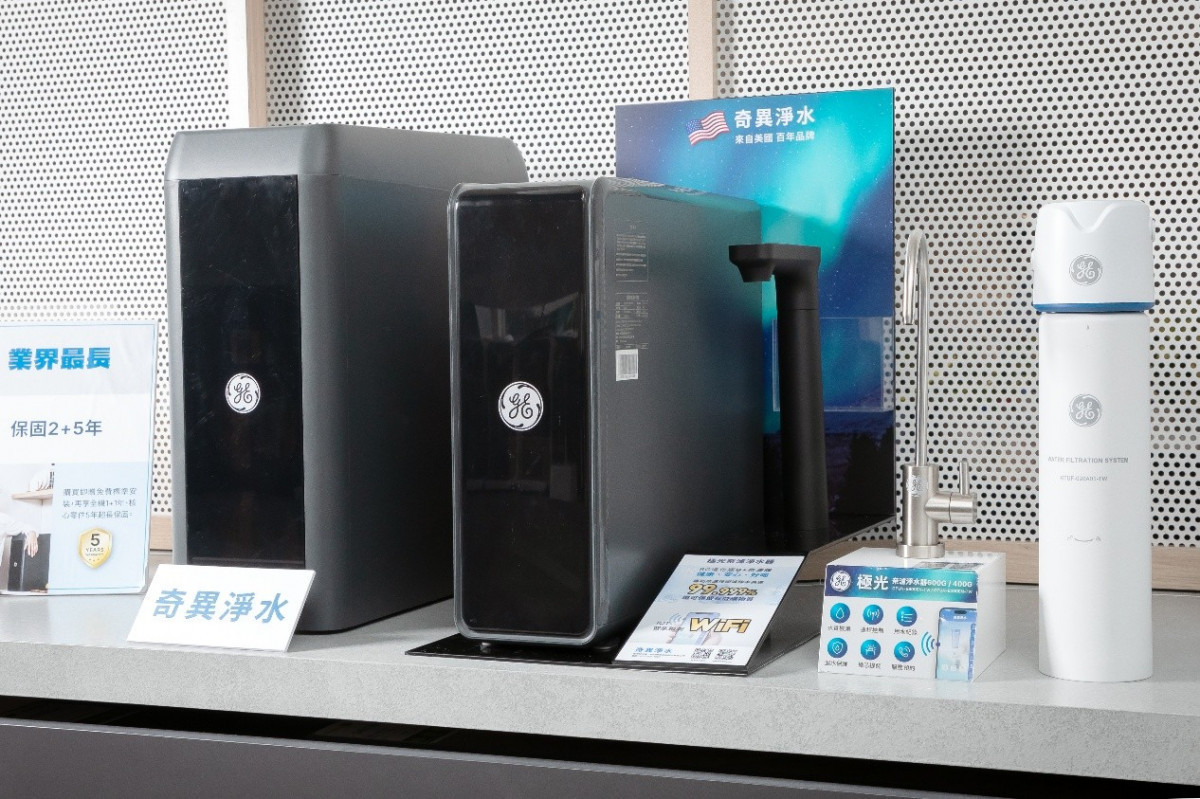 目前「極煦淨熱合一」、「極光800G加大流量」、「極清mini」3款皆在特價,全台通路限時限量只有1,500台,要買要快。(圖片來源/中時新聞網攝)