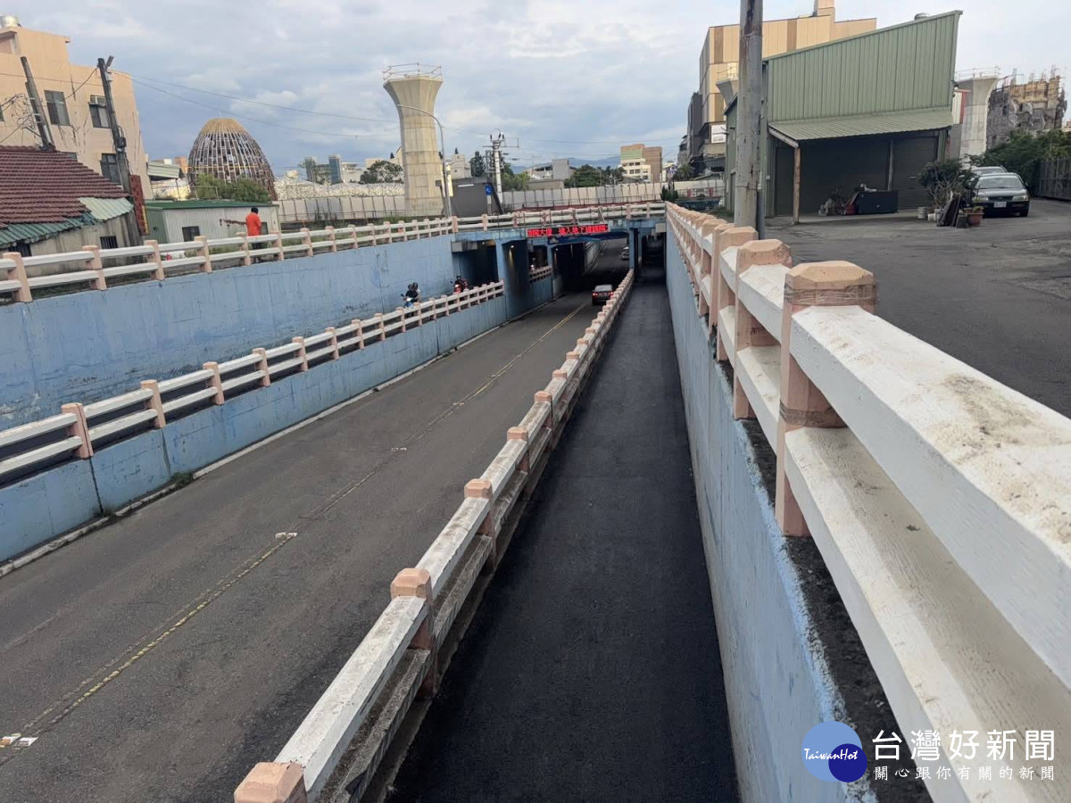 嘉義市府工務處7月25日完成文化路地下道機車道路面刨鋪工程／嘉義市府提供