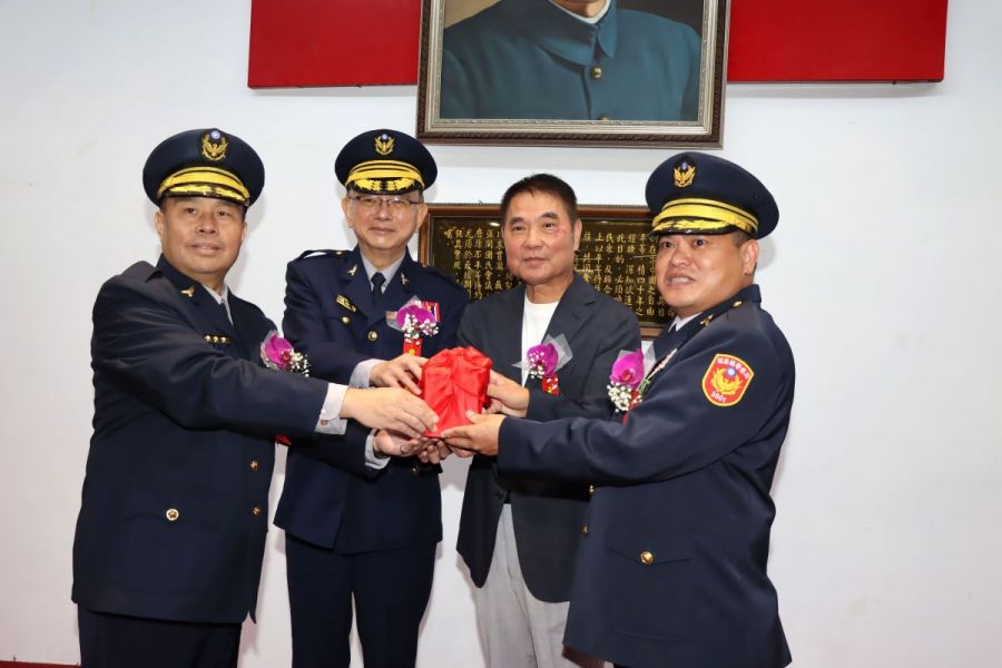縣警局新、卸任分局長聯合交接典禮 鍾東錦主持