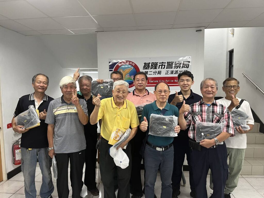 正濱警民一家 共度父親佳節 1 一 28