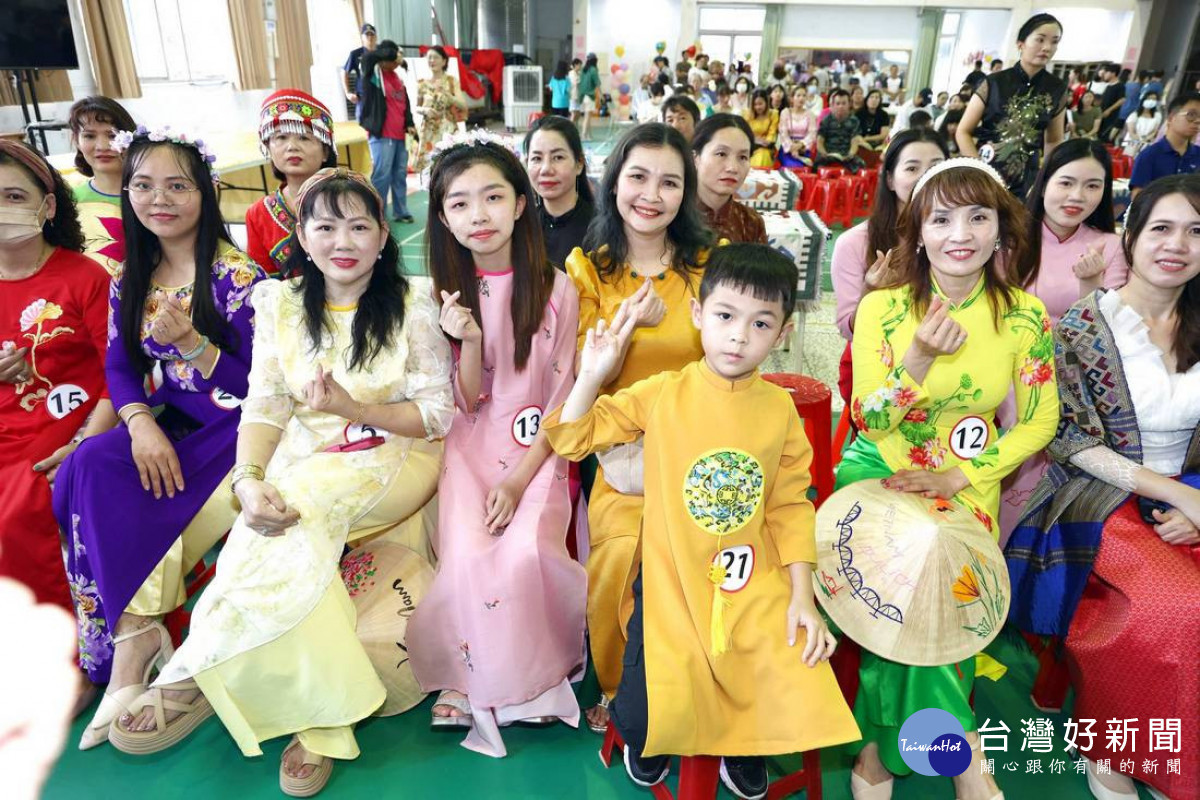 集集新住民嘉年華熱鬧溫馨。(縣府提供)