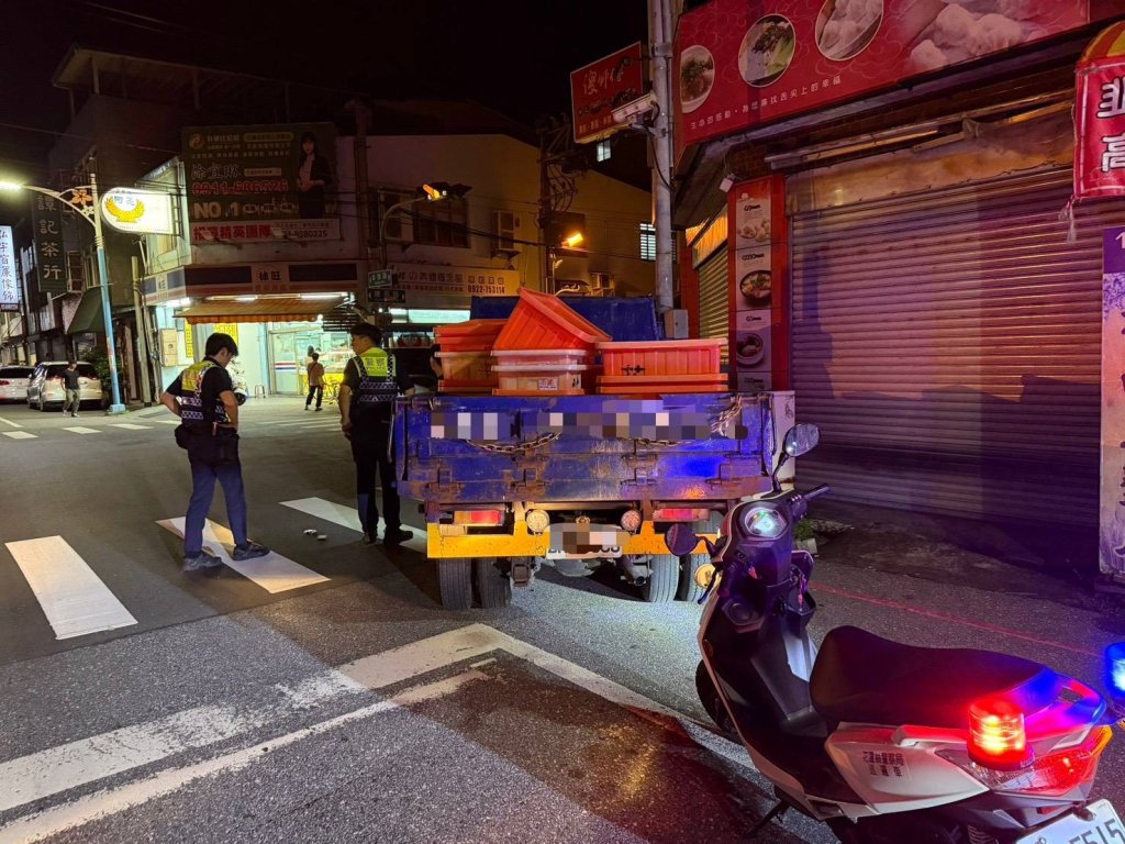 貨車車燈故障露馬腳!- 警攔查搜出毒品