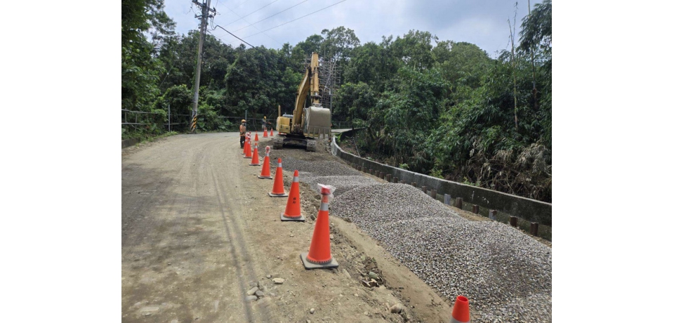 林內鄉鄉道雲61線0K+650道路塌陷持續搶修中