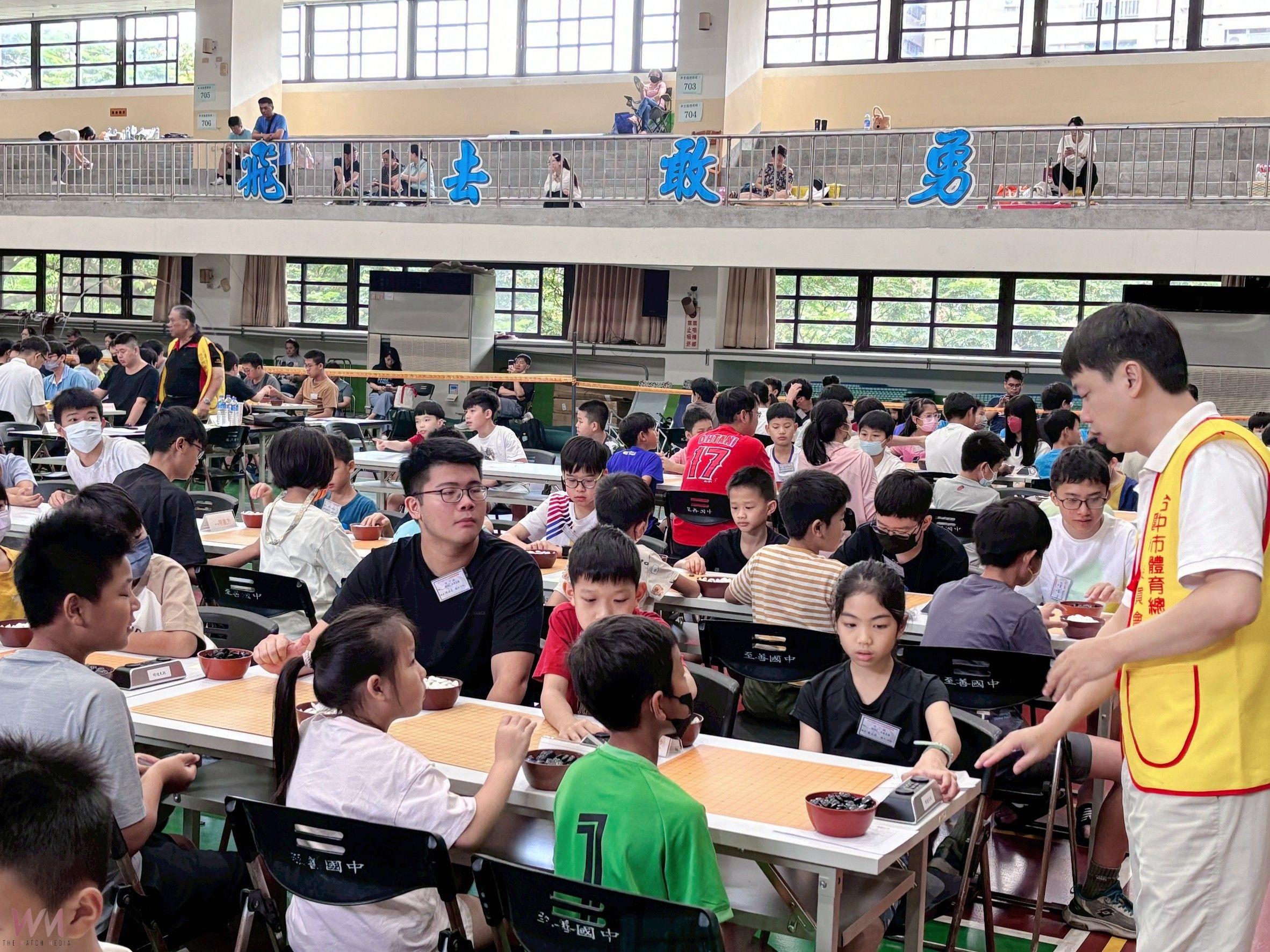 提升競技全民化!台中主委盃圍棋首次團體戰 逾200名棋友組隊鬥智 - https://www.watchmedia01.com