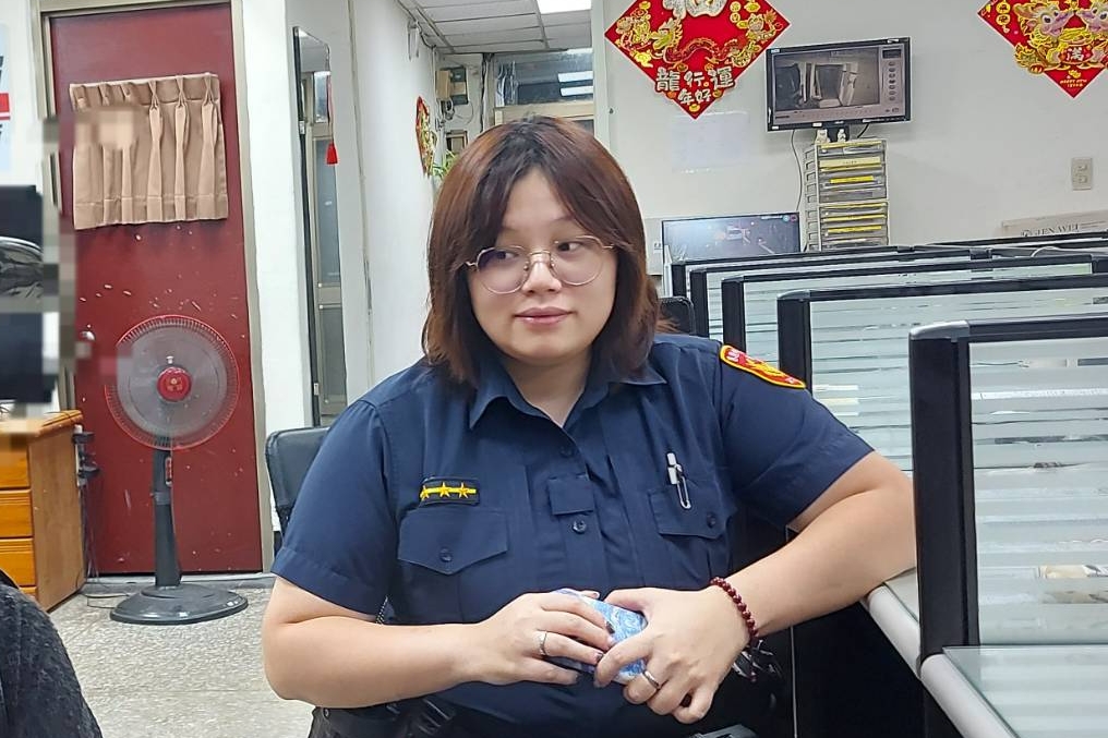 暖警協助迷路長者返家