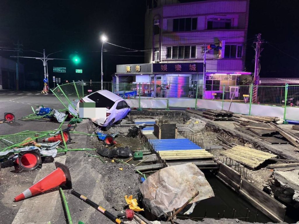 半夜轎車直衝工地!台南男酒駕還藏k他命 警當場逮補送辦