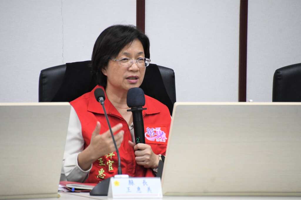 ▲因應中度颱風楊柳侵襲,彰化縣長王惠美於今日主管週報召開彰化縣楊柳颱風第1次防颱會議。(彰化縣政府提供)