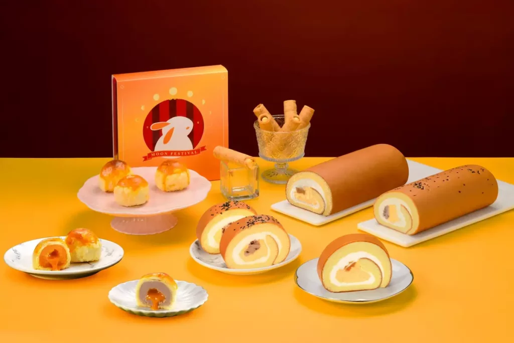 _吃的到蛋黃酥風味!亞尼克中秋限定生乳捲搶戲登場,首度推出創意爆漿奶黃流心蛋黃酥,多種伴手禮供消費者選擇